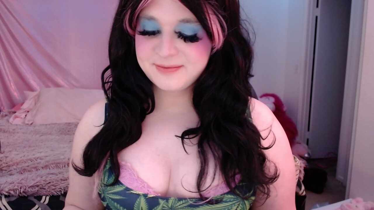 AdelinaFoxx